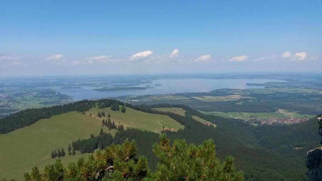 Chiemsee Beachhouse Apartment แบร์เนา อัม คีมเซ ภายนอก รูปภาพ