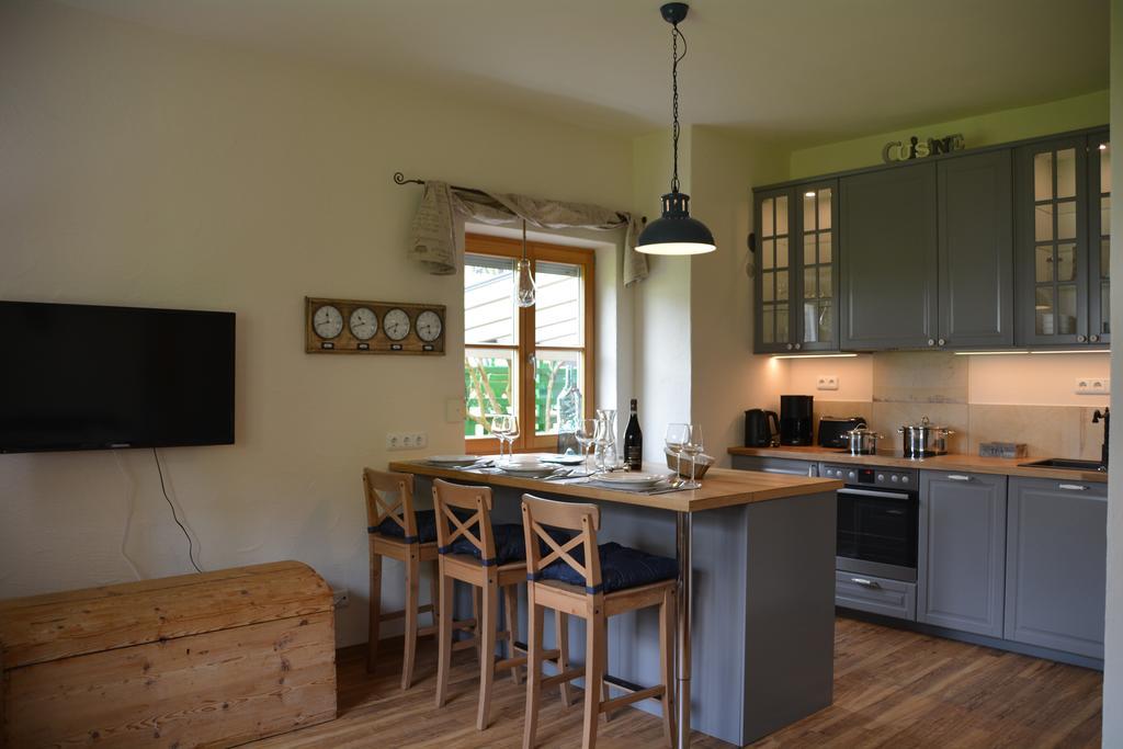 Chiemsee Beachhouse Apartment แบร์เนา อัม คีมเซ ภายนอก รูปภาพ