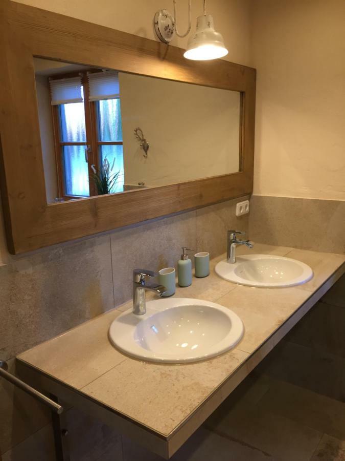 Chiemsee Beachhouse Apartment แบร์เนา อัม คีมเซ ภายนอก รูปภาพ